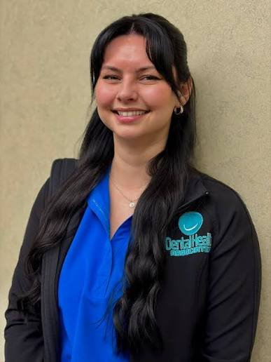 Isabella, Dental Assistant